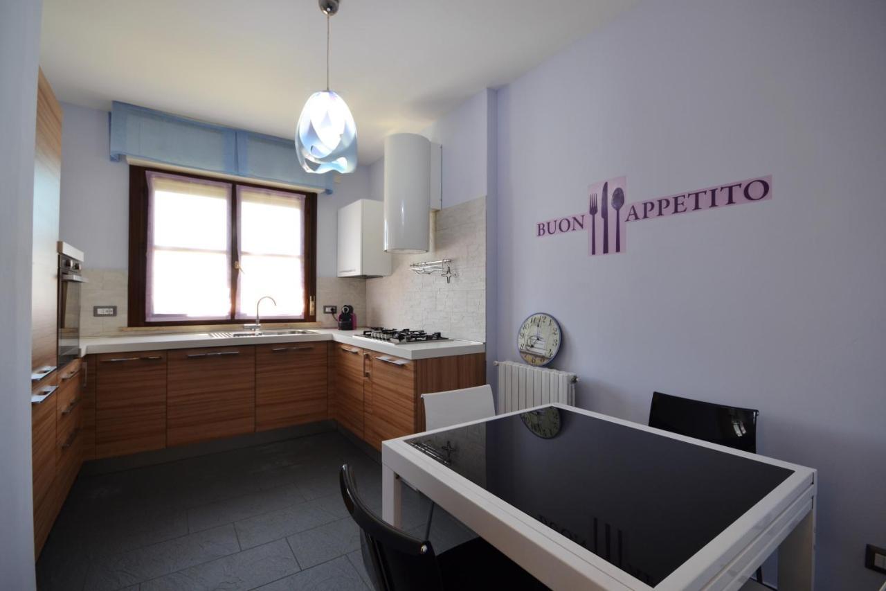 Charming Flat In Vercelli - 50 Sqm - Cosy Balcony. Apartment Ngoại thất bức ảnh